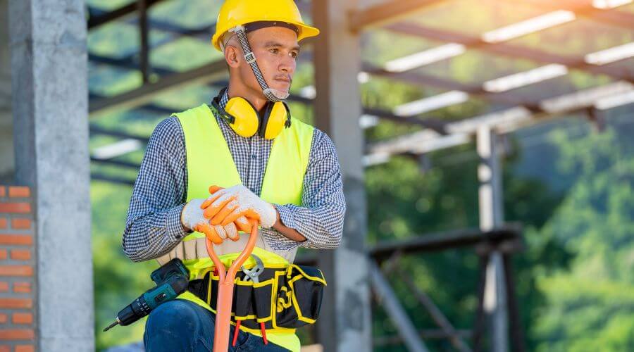 Professional gutter cleaning in Wortham, TX